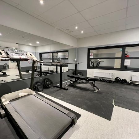 Suite - King Size Bed - Gym&Wifi - Indoor Parking Рованиеми Экстерьер фото
