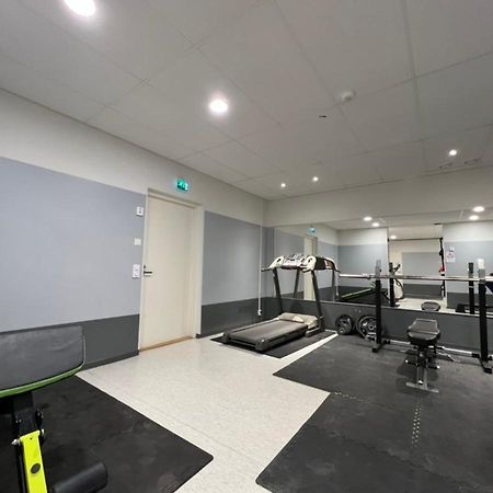 Suite - King Size Bed - Gym&Wifi - Indoor Parking Рованиеми Экстерьер фото